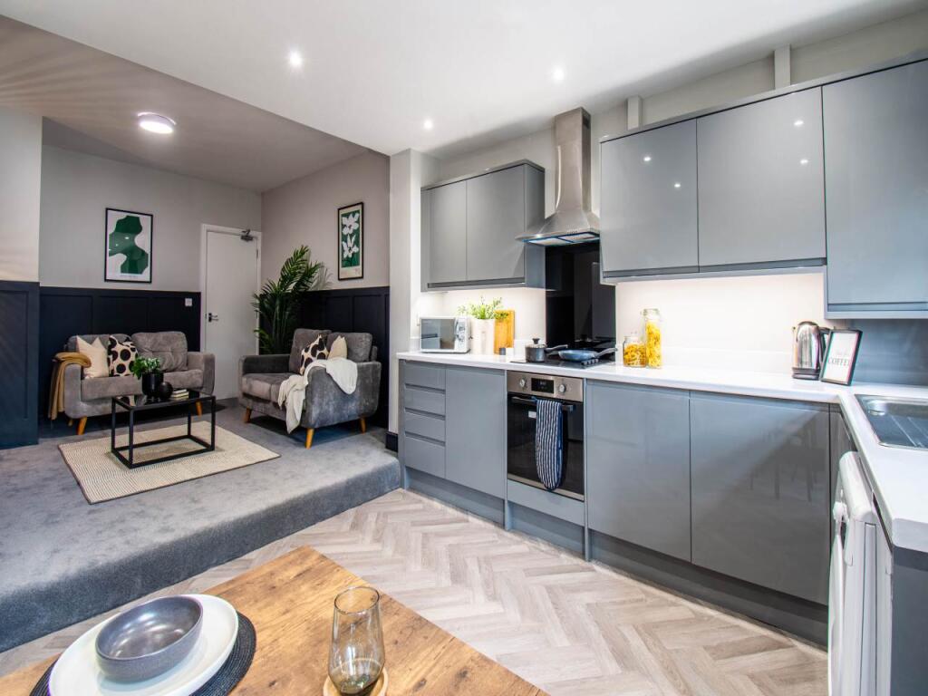 24 Grovehall Drive K