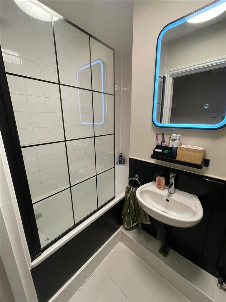 Bathroom.jpeg