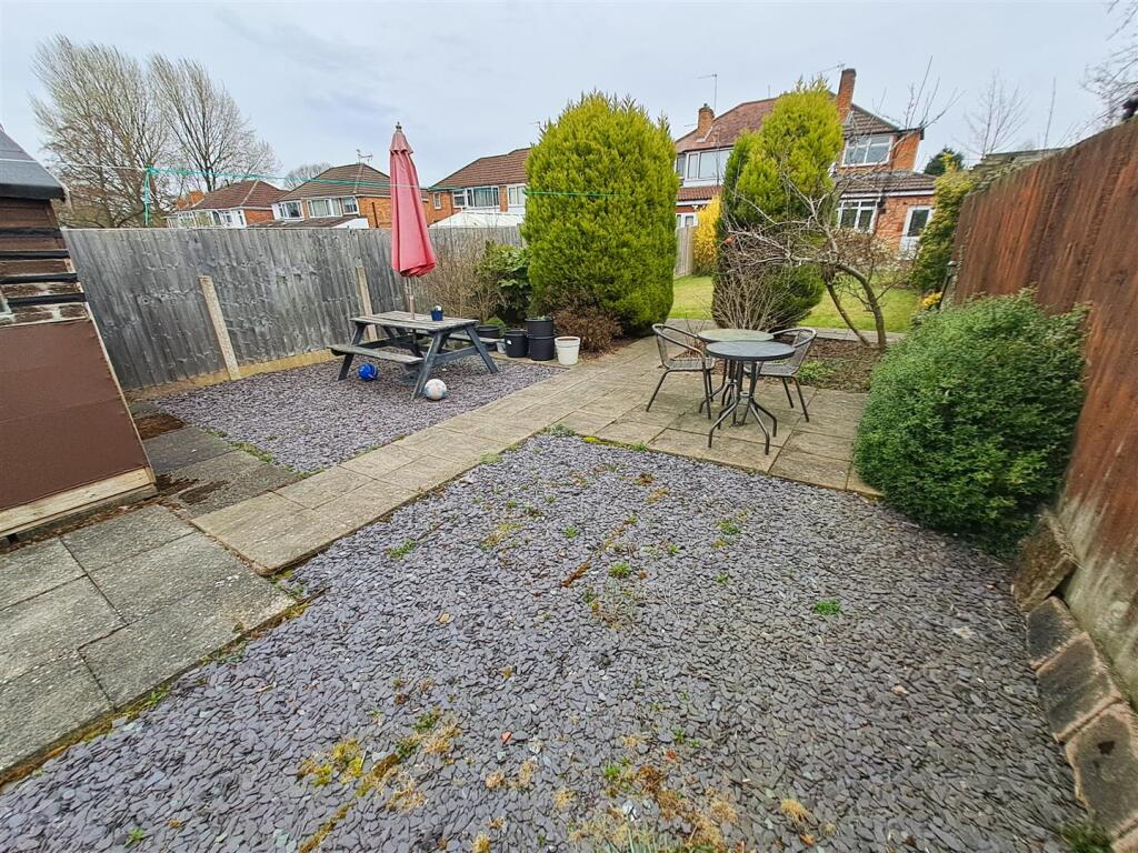 Good Size Rear Garden