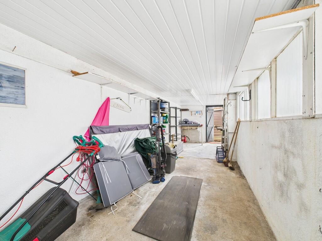 CAM02089G0-PR0458...