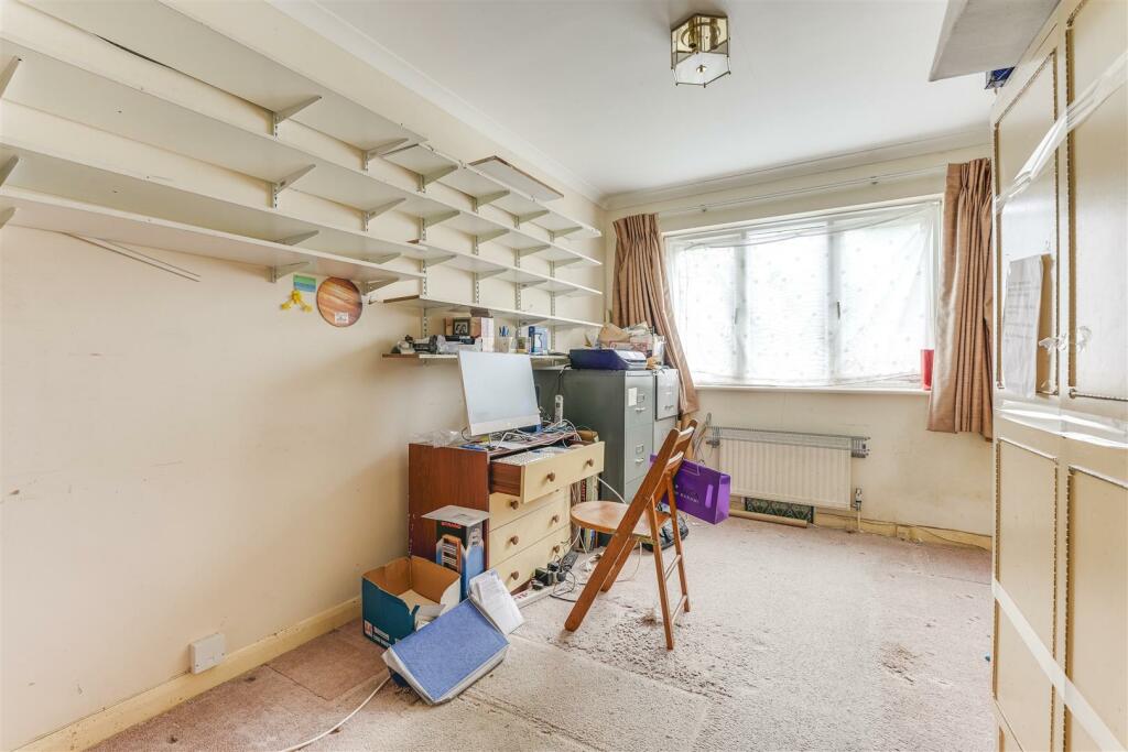 2 Willowside Court-13.jpg