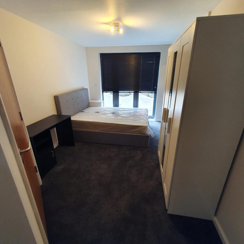 Second bedroom with un-suite 