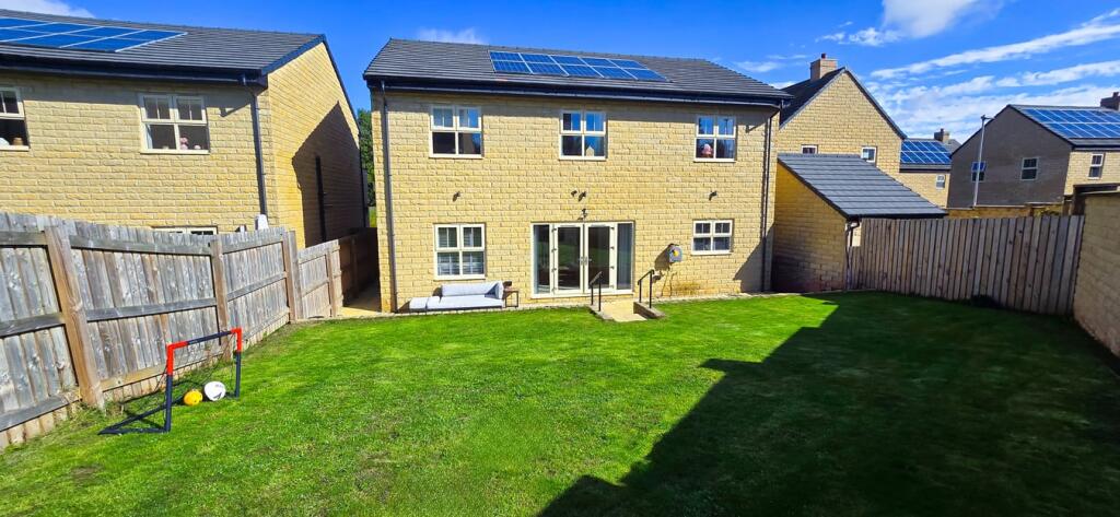 Ashtree Croft Grove, Micklefield, Leeds, LS25
