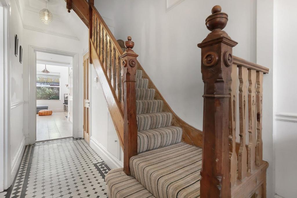 Staircase.jpg