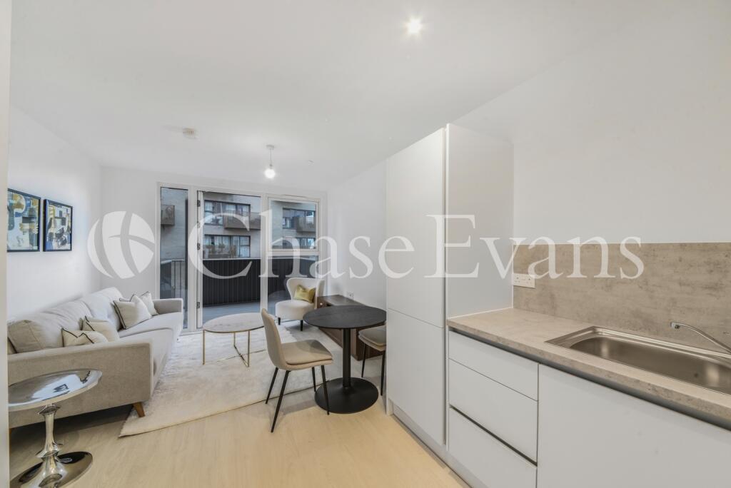 Living Area - Hendon