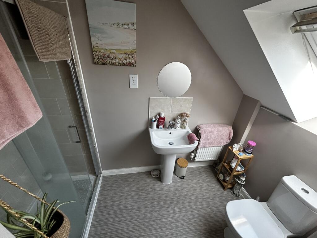 En-suite Bathroom