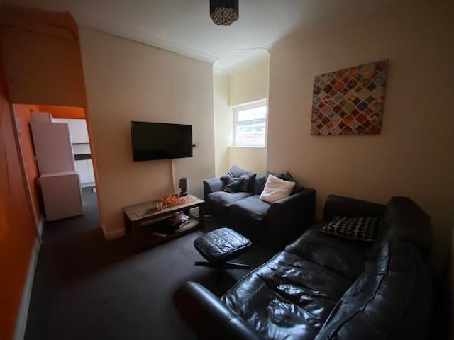 Living Room 2 T202510231634.jpg