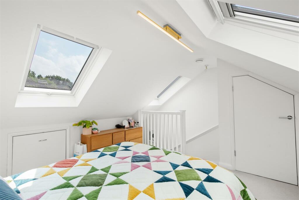 loft room 2.jpg