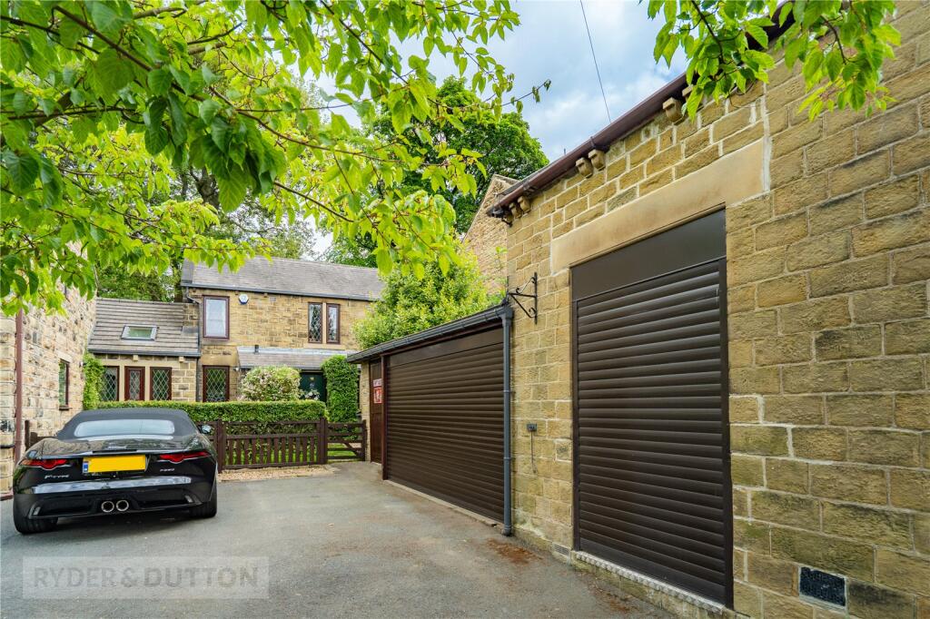 Garage/Workshop