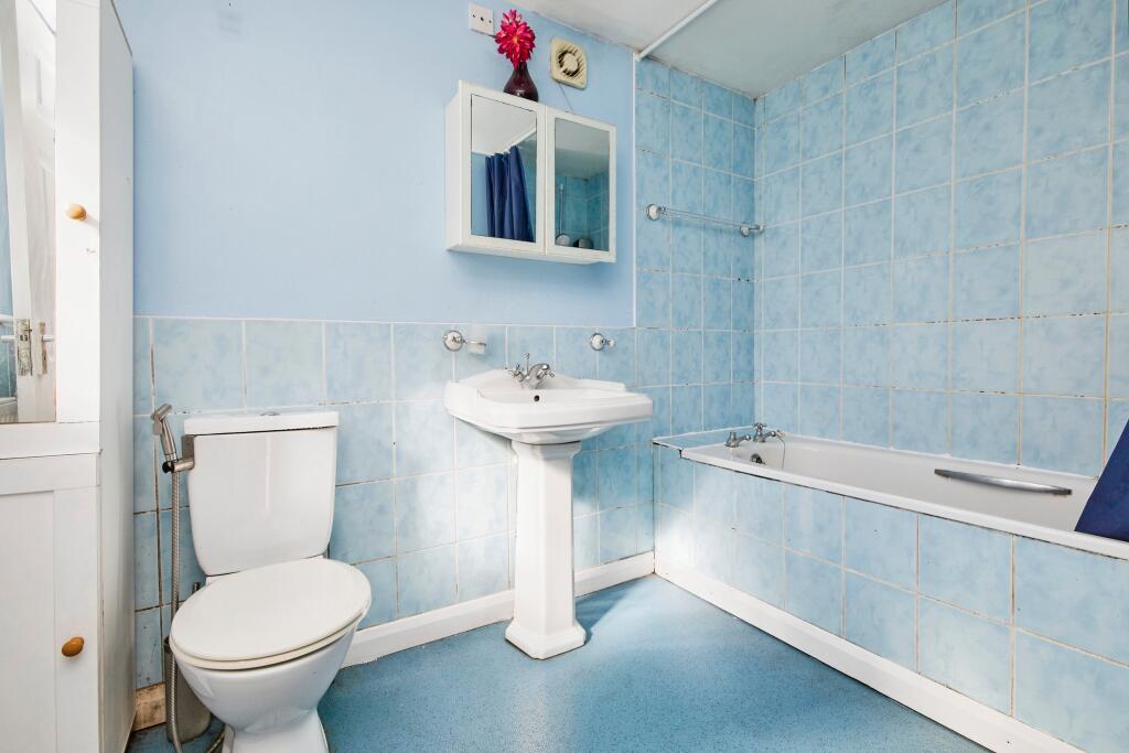 Ensuite Bathroom