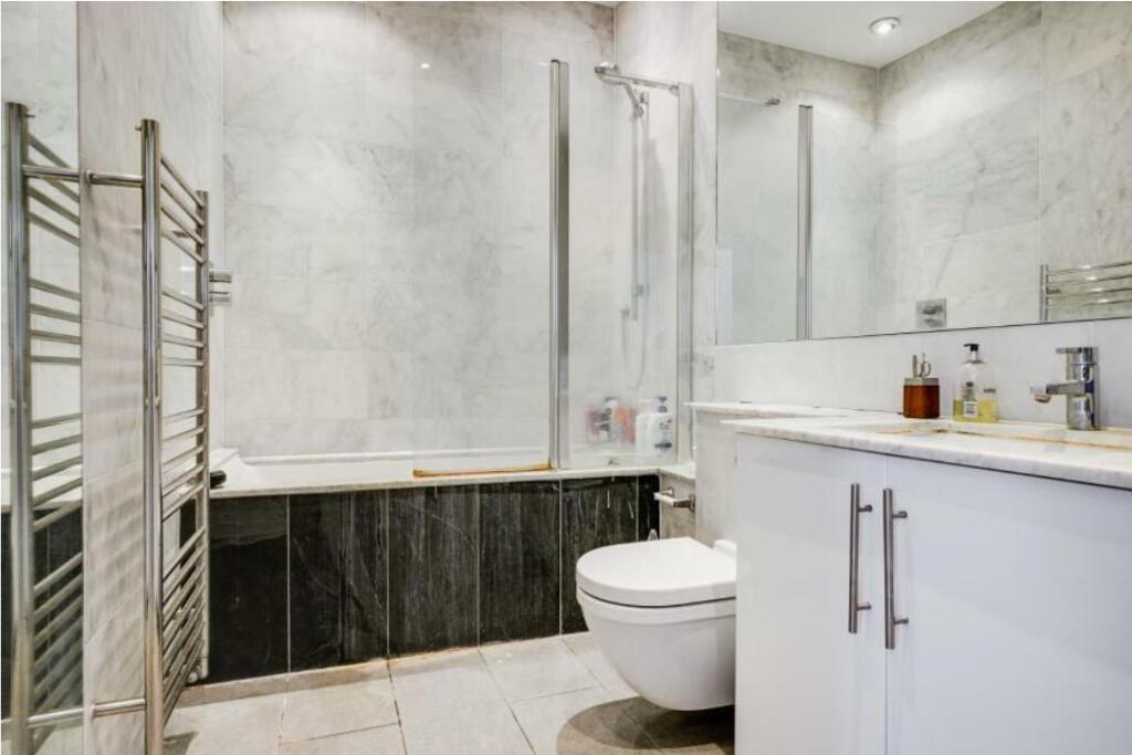 bathroom-png-101