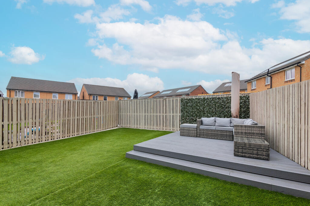 6 Mill of cart way, Linwood PA5 8FH L-42