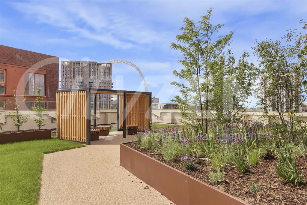 ROOF GARDEN