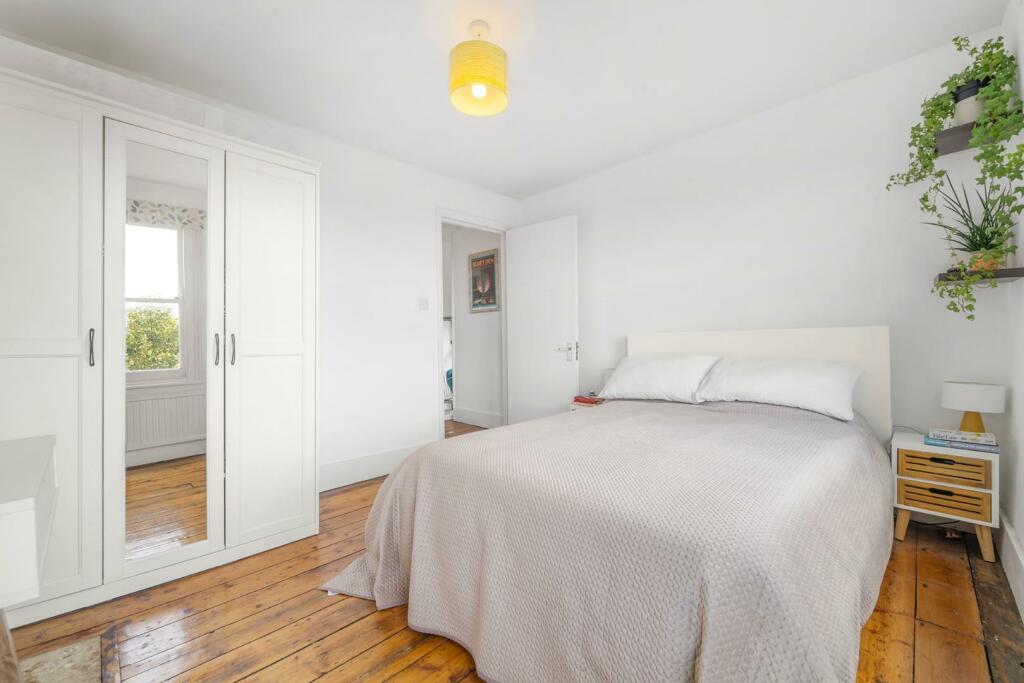 Bedroom (2).jpg