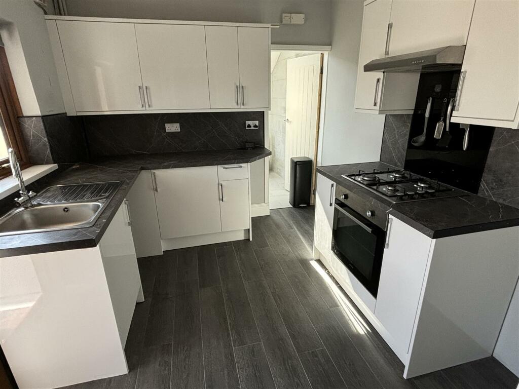 36OS-kitchen.JPG
