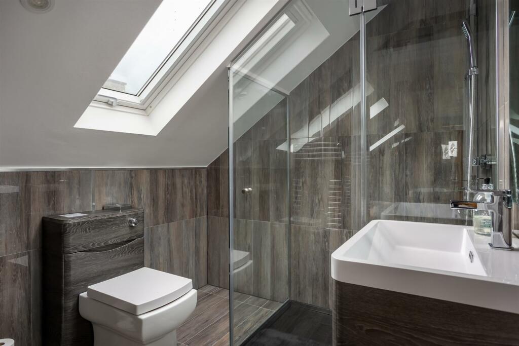 45 - The Orchard - GL7 6DU - Web.jpg