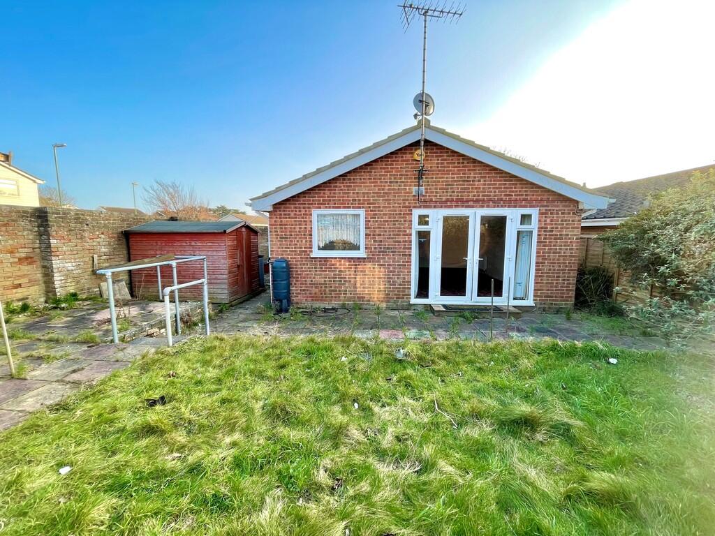 1 Fishers Close R...