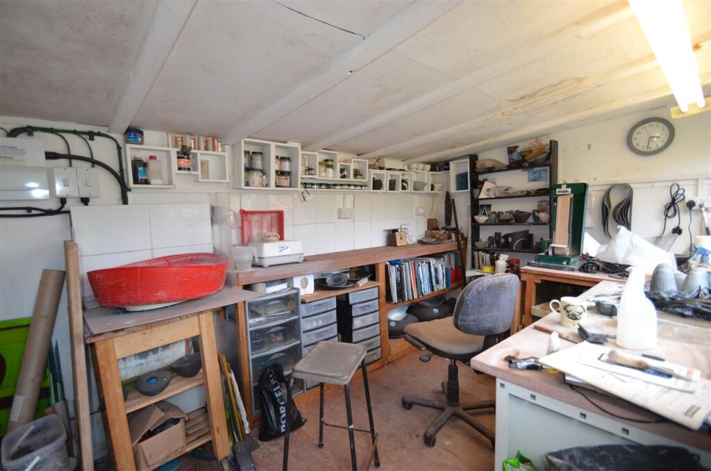 STUDIO/POTTERY