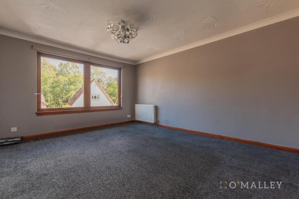 7. Living Room 1.jpg