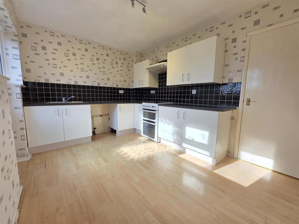 11 Cedar Close, Ashby