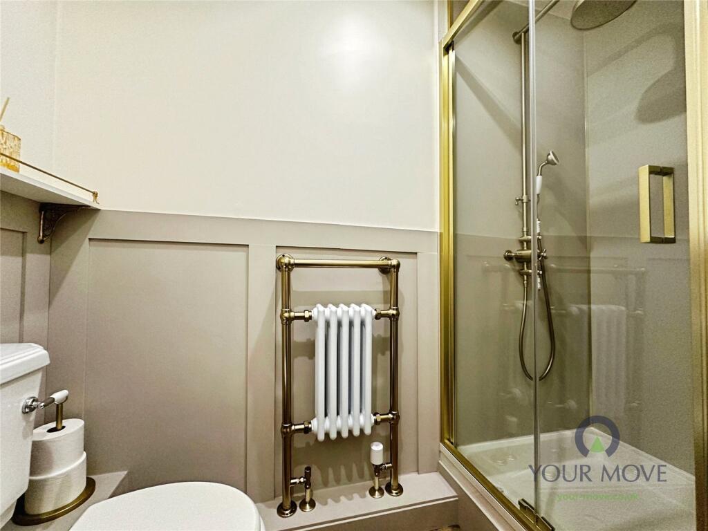 En-Suite 2