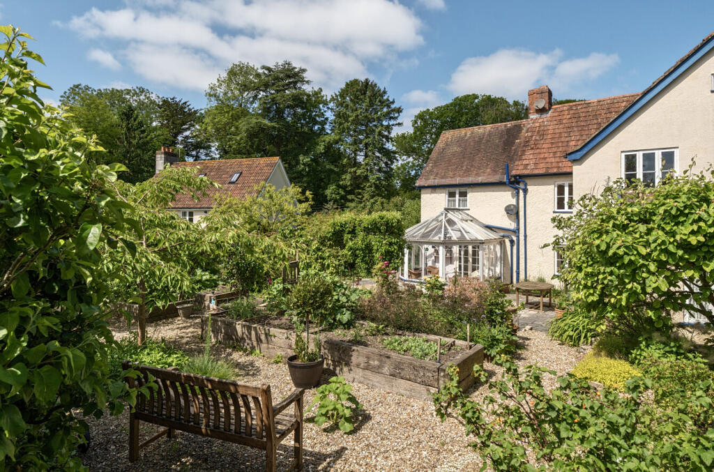 1295958-5-6828757...