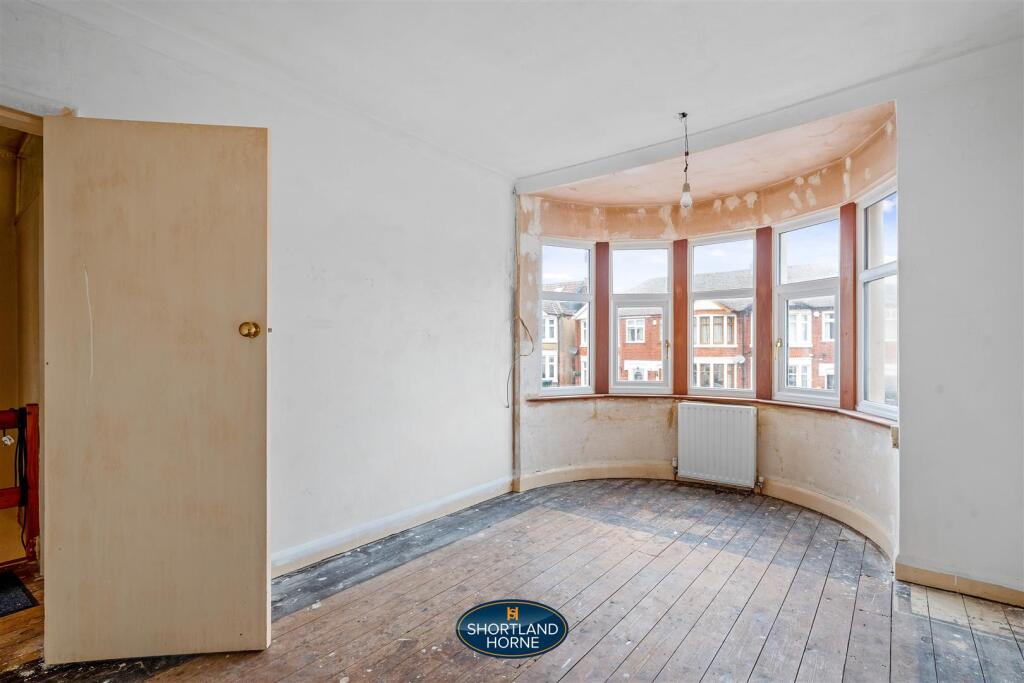 72 Eversleigh Road (9 of 27).jpg