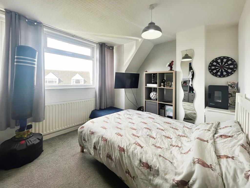 2ad6d7d2-WhatsApp...