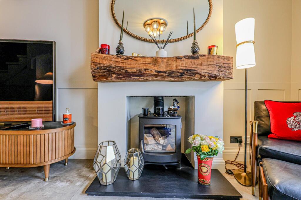 Lounge Fireplace