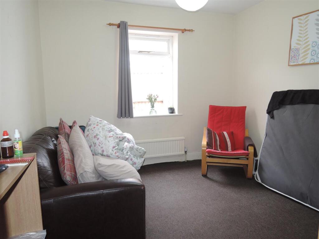 Bedroom Three/ Lounge