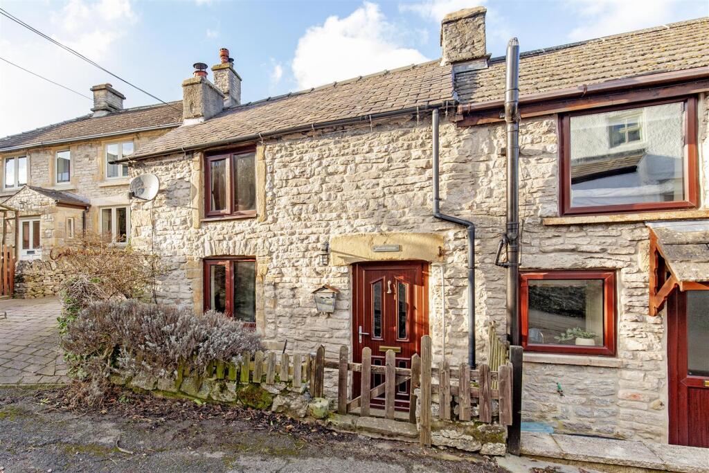 Front External-2.jpg