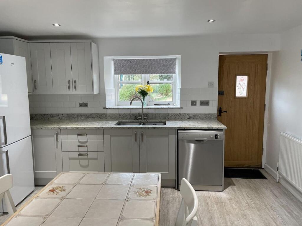 kitchen_4_ijtw9a.jpg