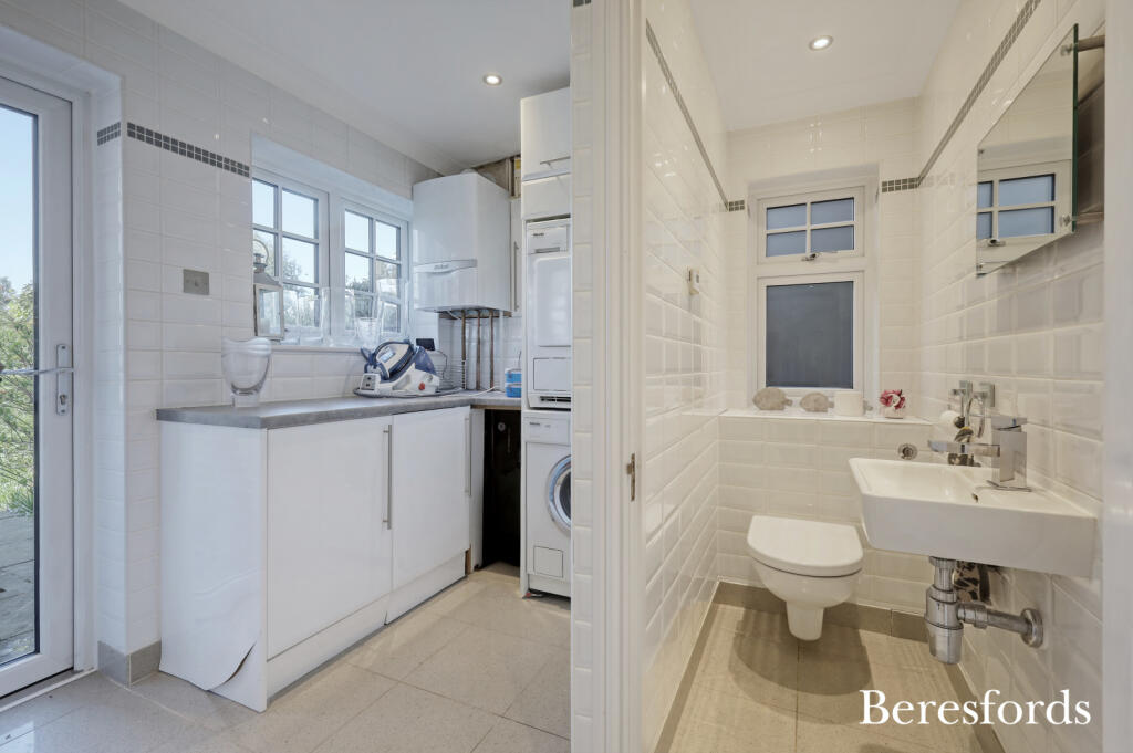 Utility/Cloak Room