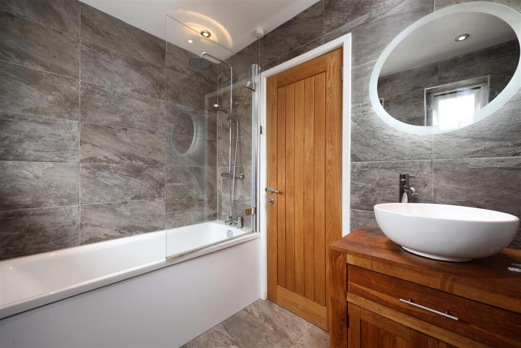 3 Lyndhurst Road 14.JPG