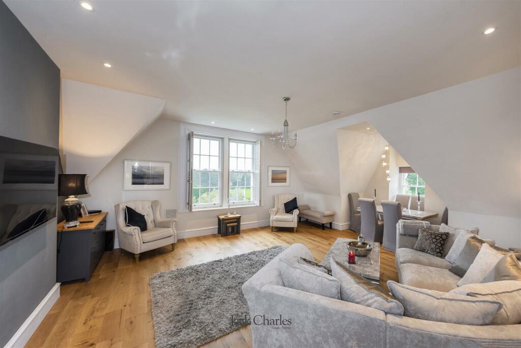 13 Lillesden House, TN18 4QG 017.jpg