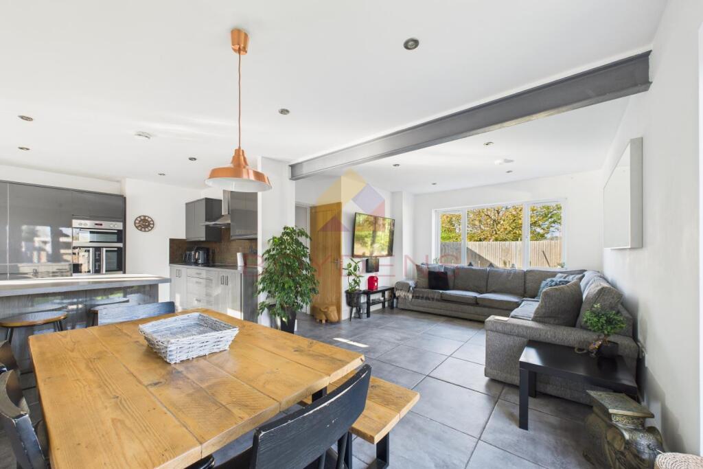 Dumont Avenue, St Osyth