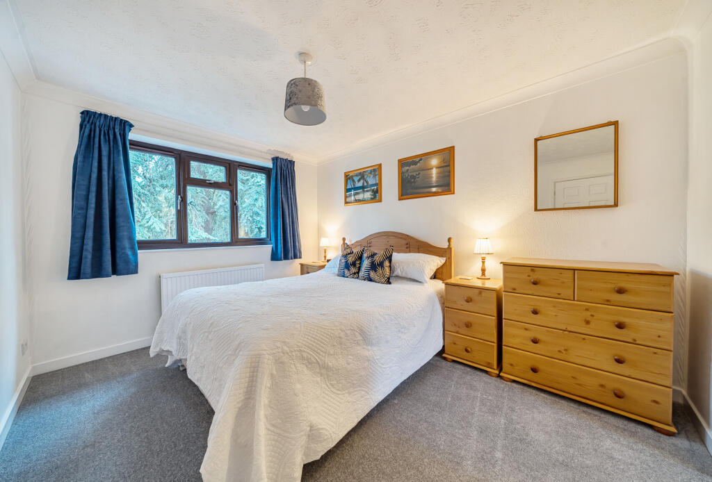 1364362-16-68ee82...