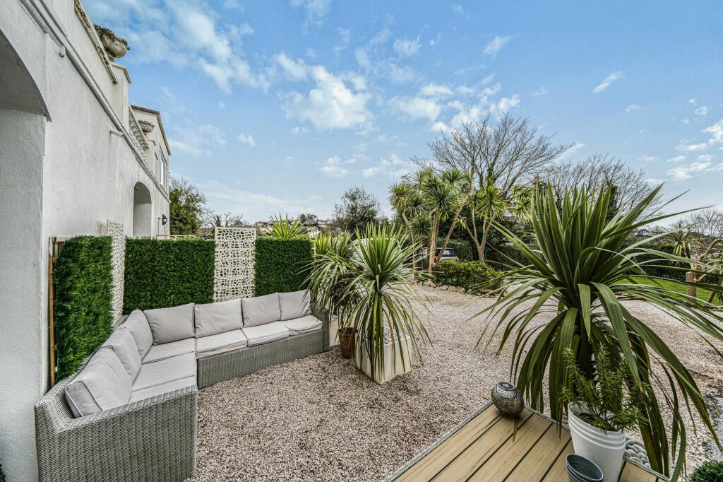 Patio garden
