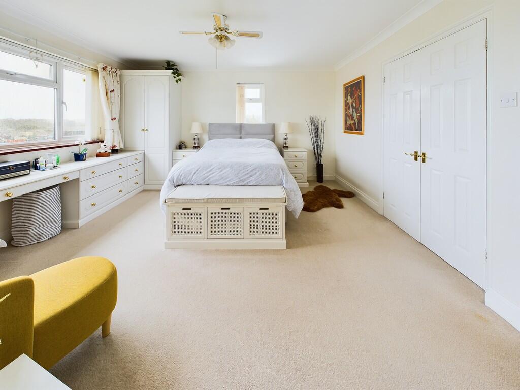 CAM03522G0-PR0151...