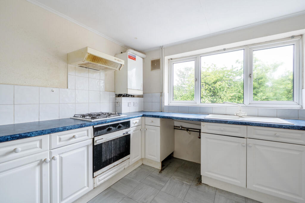 1298236-5-682b238...