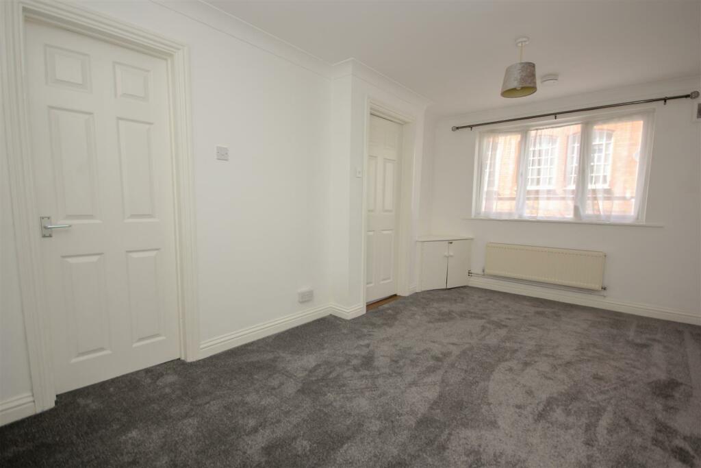 Living Room.jpg