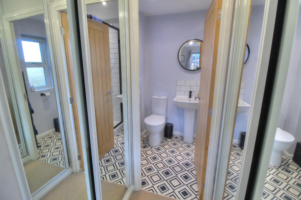 Dressing Area and Ensuite