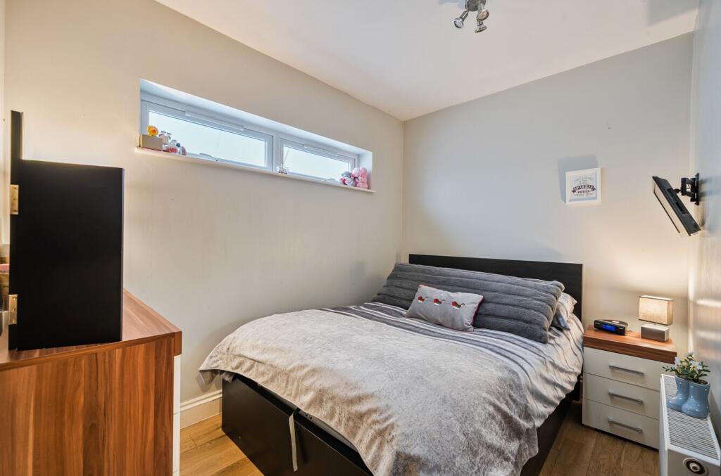 Stoneleigh Crescent, Epsom - KT19 0RP