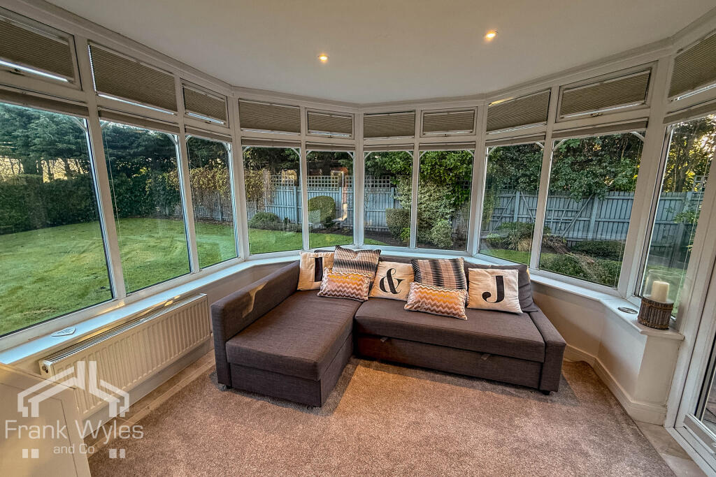 20251216-20251216_140916022_iOS