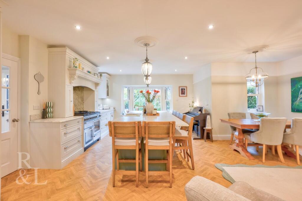 89 Burton Road (41).jpg