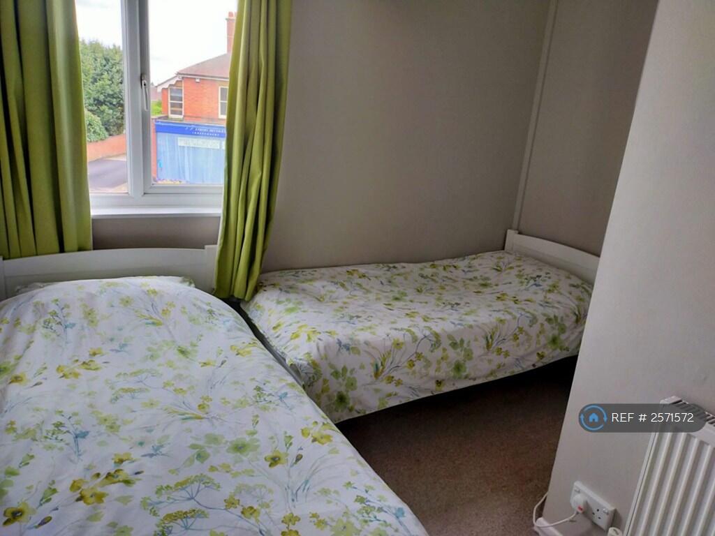 Bedroom2