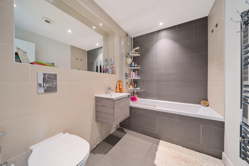 1376166-15-69145e...