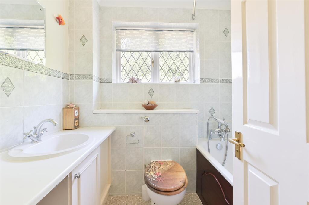 THE DELL 8  (16).jpg