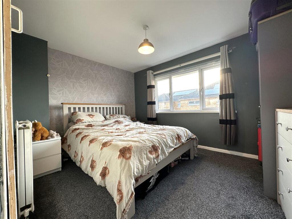 Master Bedroom 992