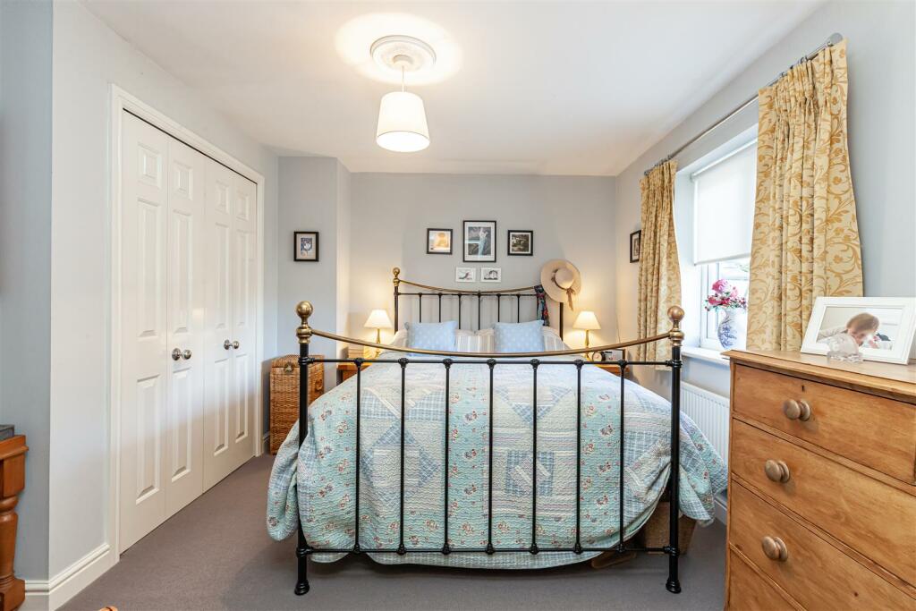 Master Bedroom 2.jpg